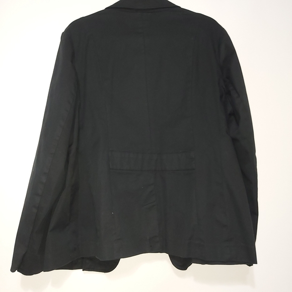 Black Blazer - Picture 2 of 3